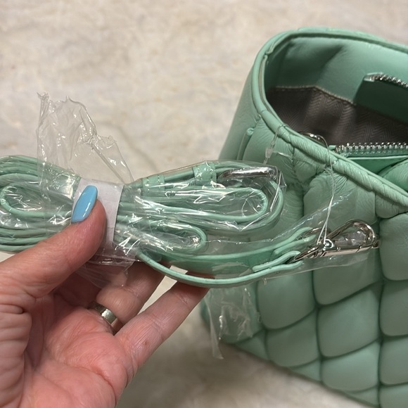 Ecostitch vegan leather Mint Grn puffy woven Tote top handles cross body strap - Picture 3 of 16